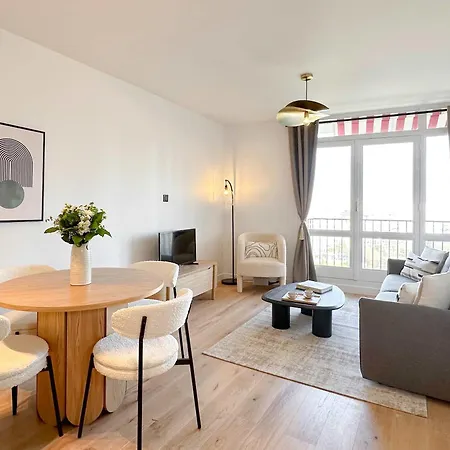 Appartamento Premium Flat Balcony & Lift For 5