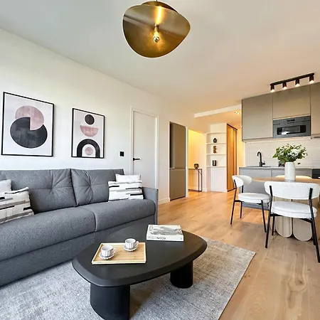 Premium Flat Balcony & Lift For 5 Appartamento