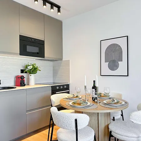 Premium Flat Balcony & Lift For 5 * Parigi