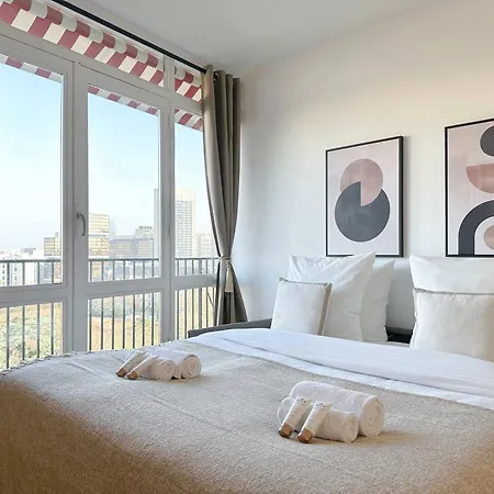 Appartamento Premium Flat Balcony & Lift For 5 Parigi