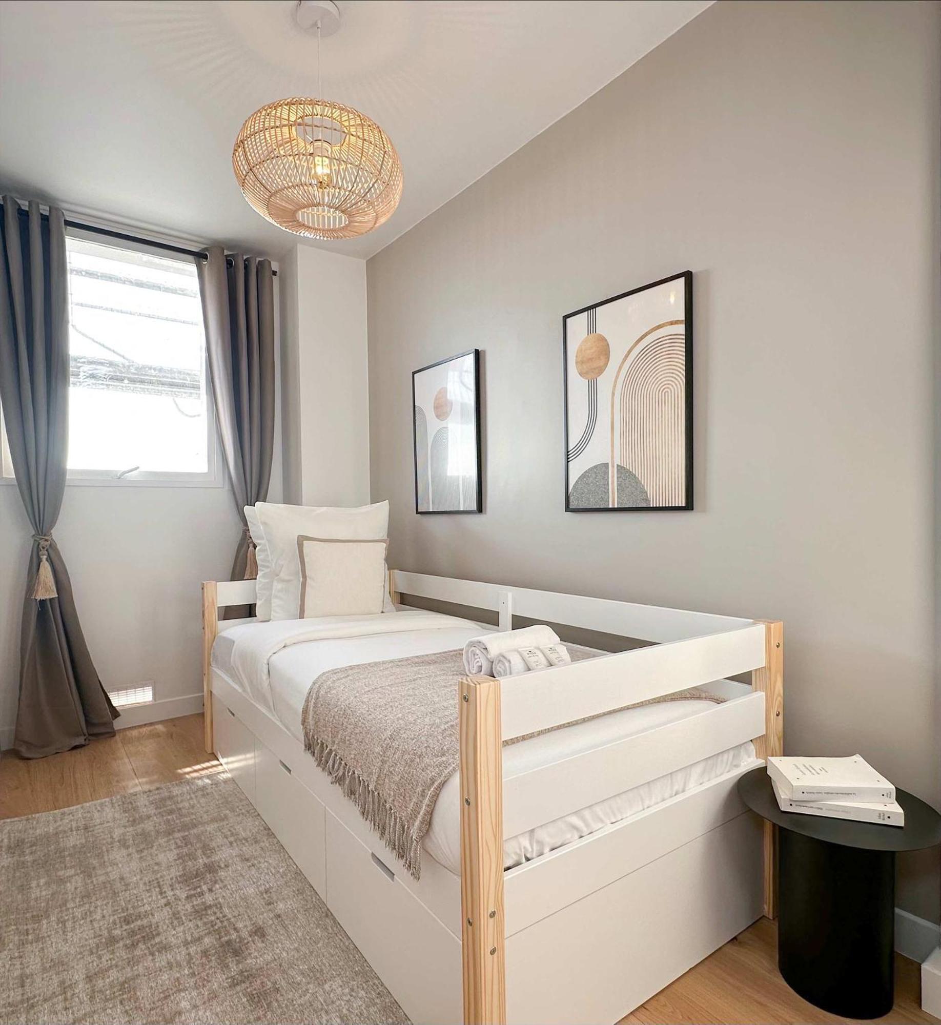 Premium Flat Balcony & Lift For 5 Parigi