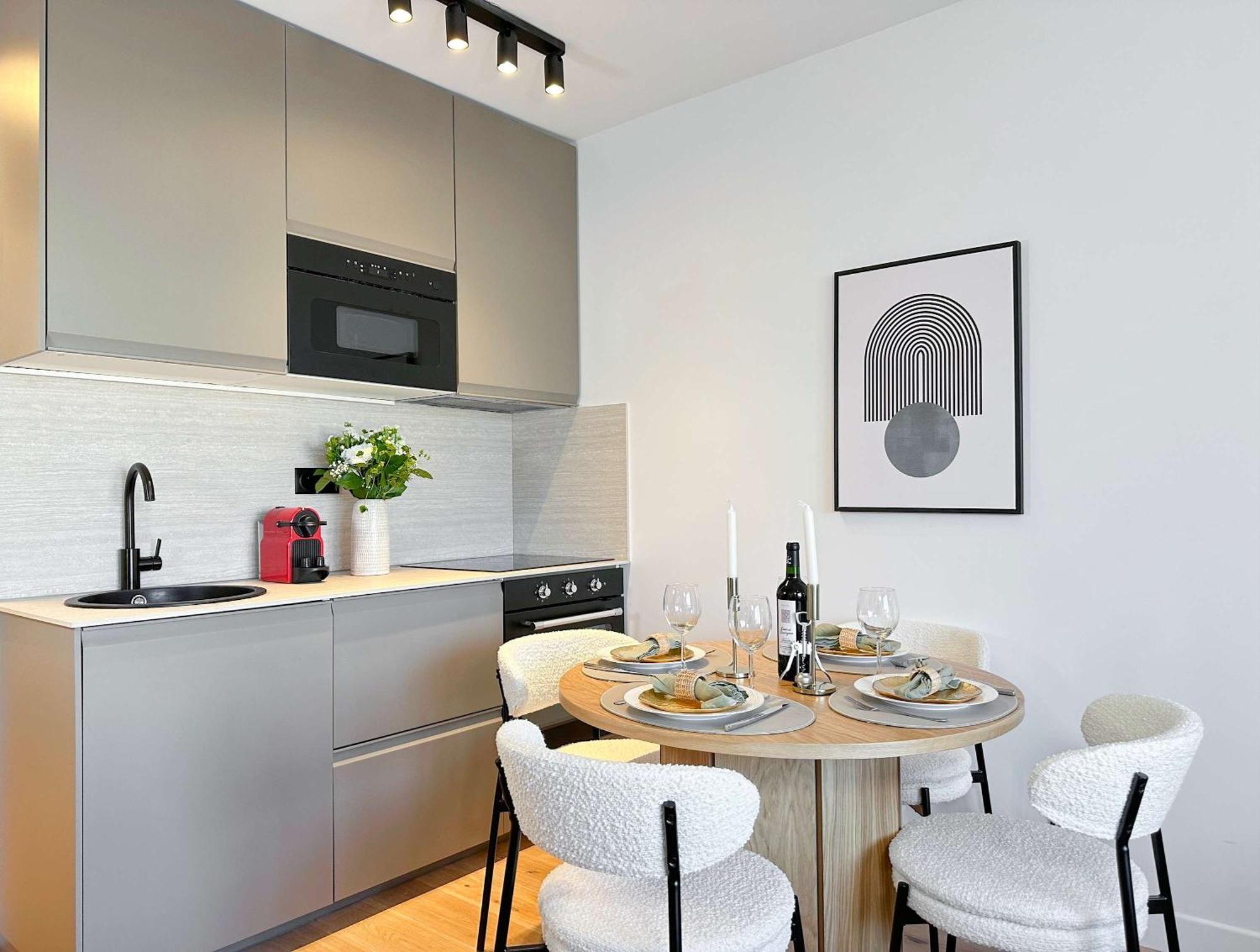 Premium Flat Balcony & Lift For 5 * Parigi