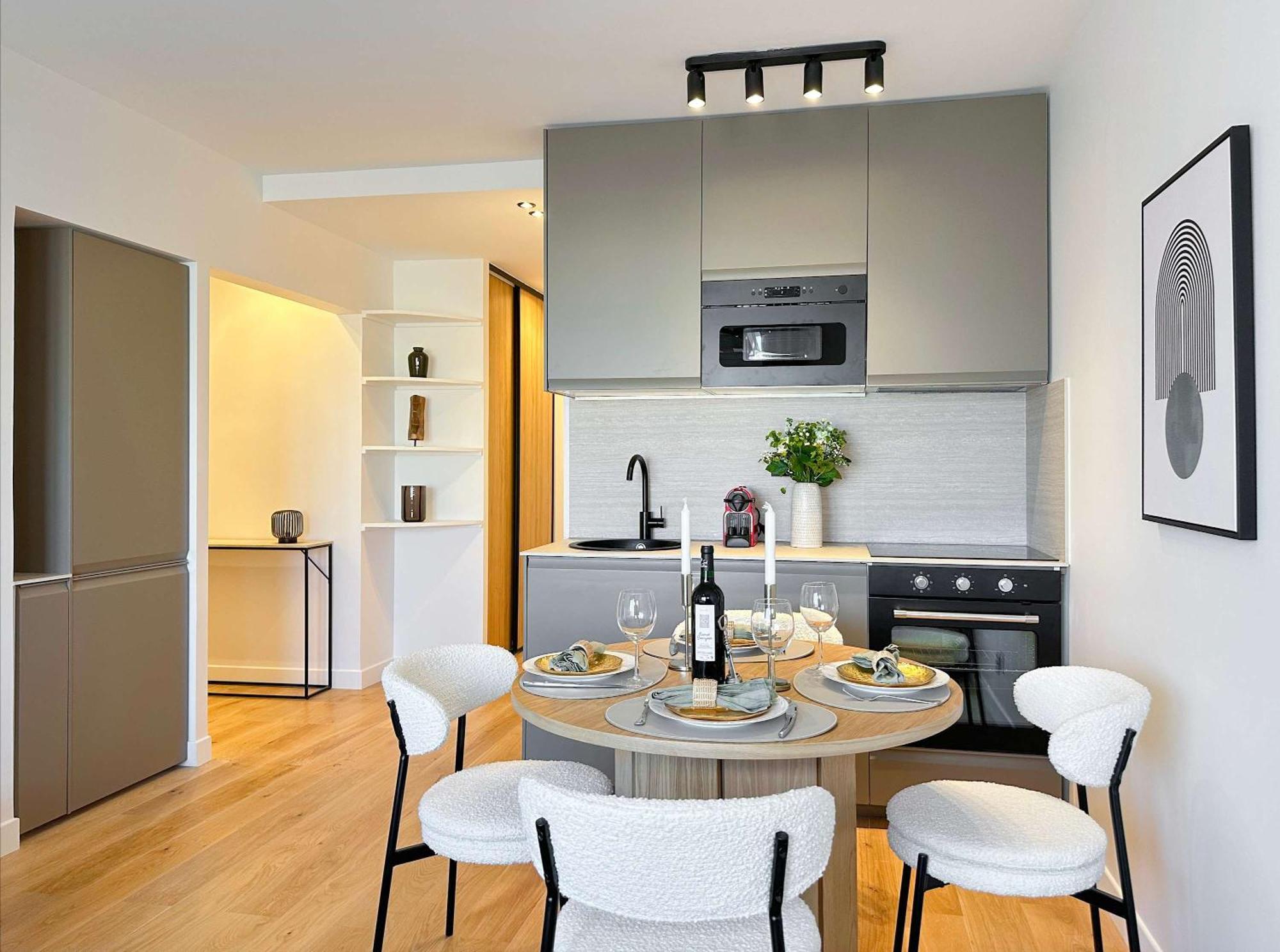 Appartamento Premium Flat Balcony & Lift For 5 *