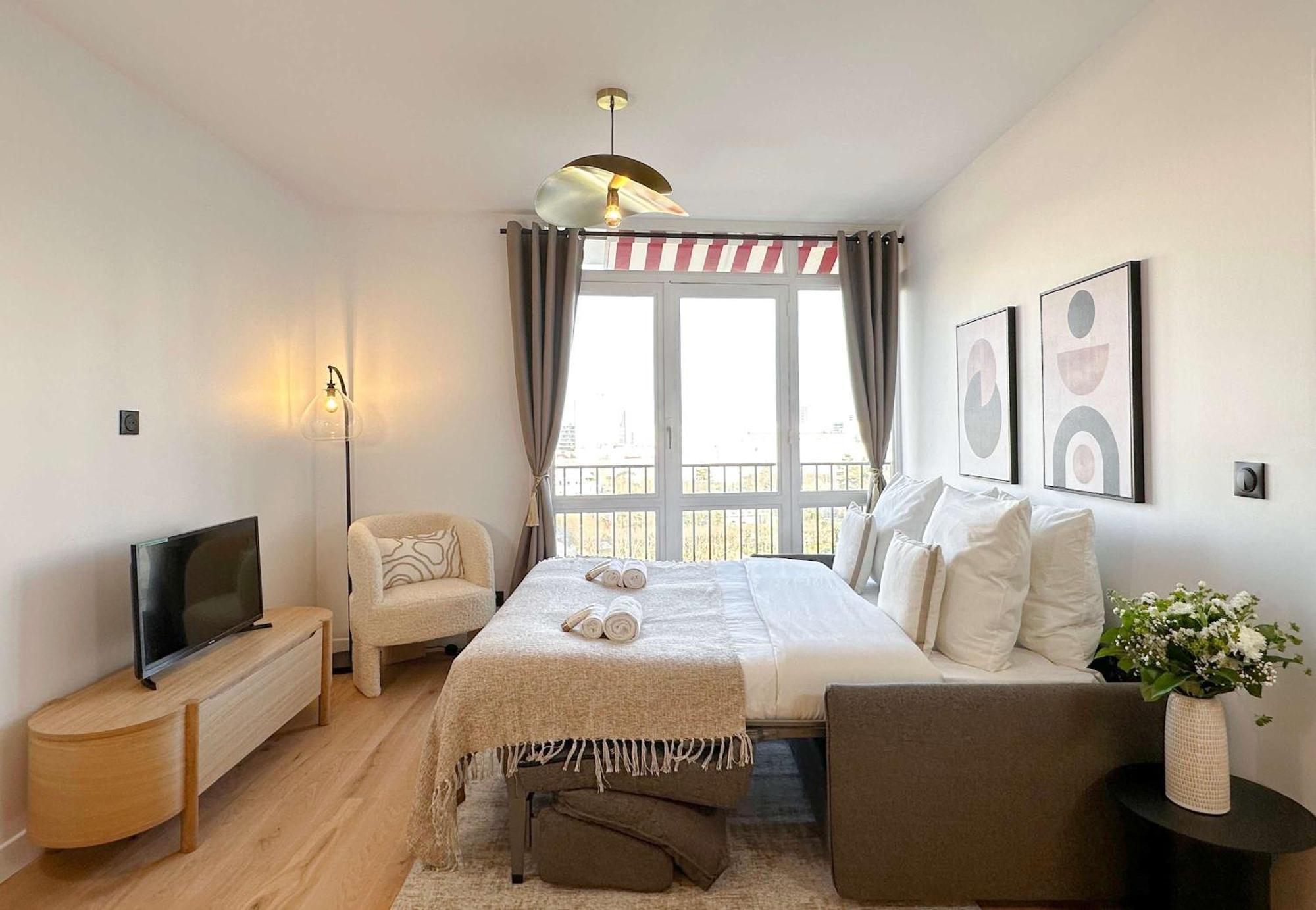 Premium Flat Balcony & Lift For 5 * Parigi