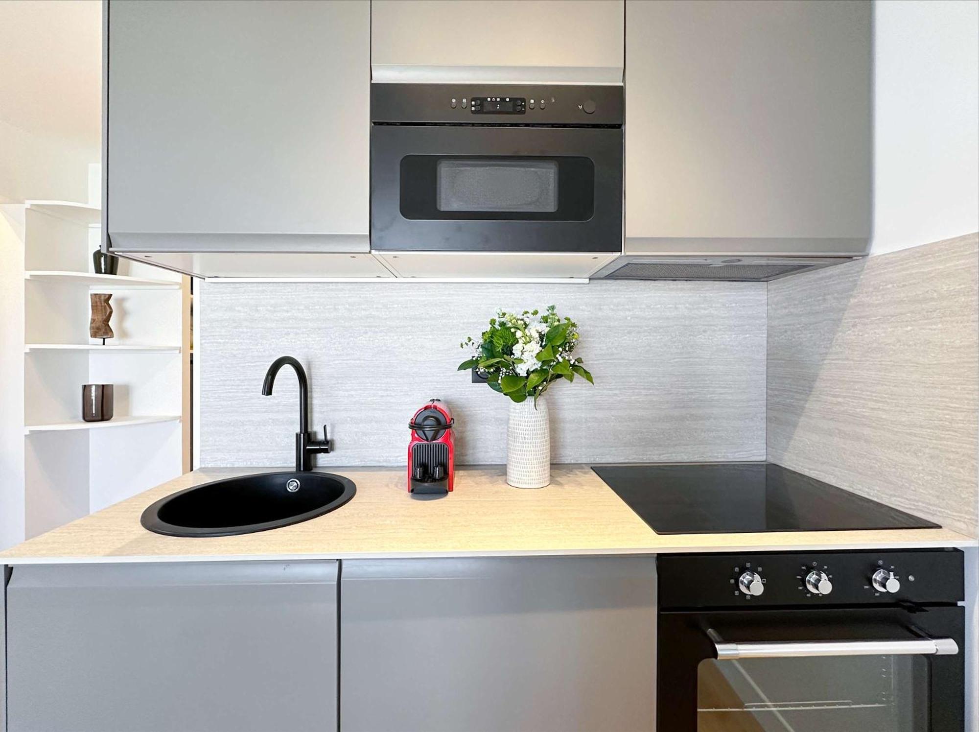 Premium Flat Balcony & Lift For 5 Appartamento *