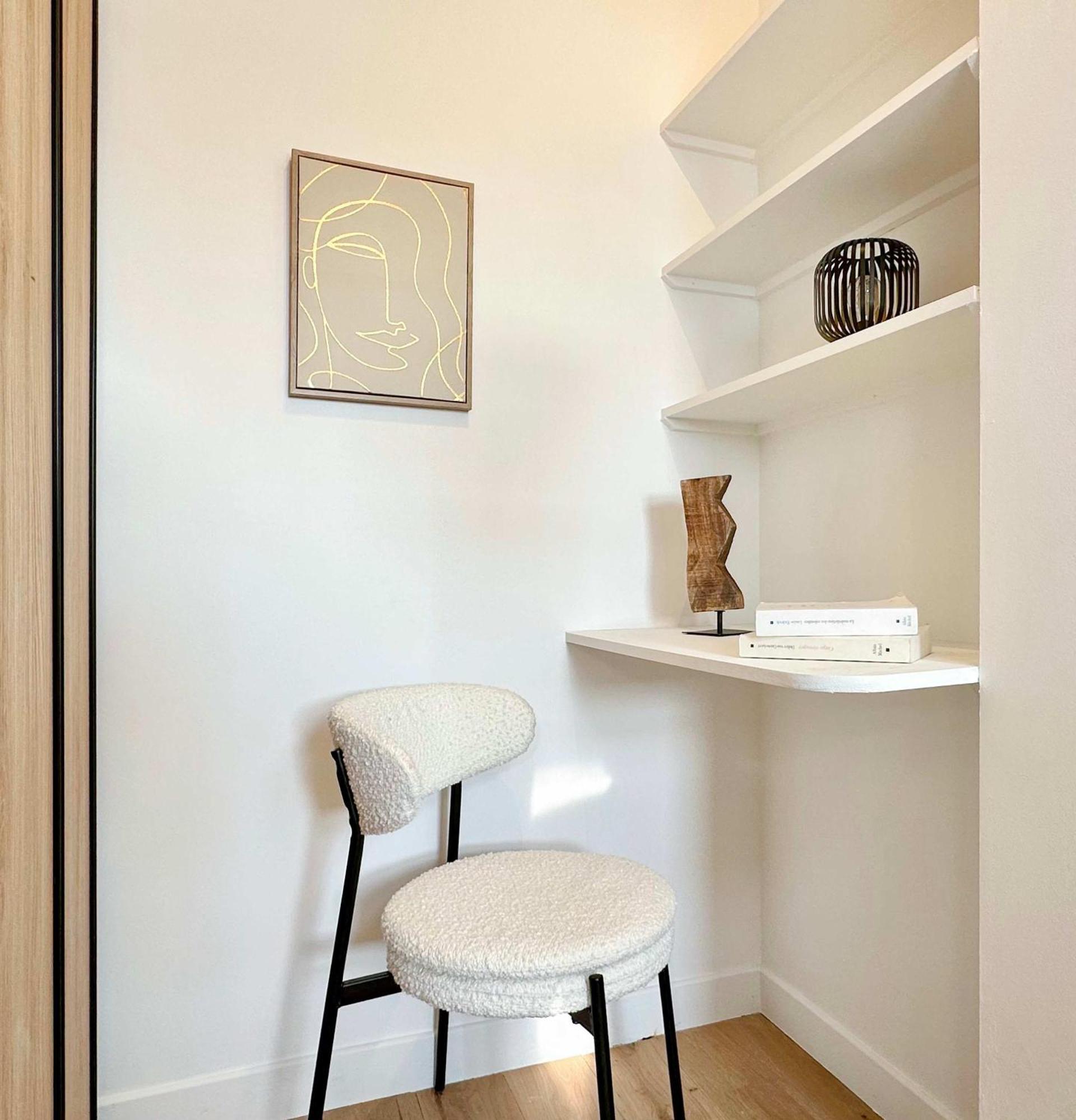 Appartamento Premium Flat Balcony & Lift For 5 Parigi